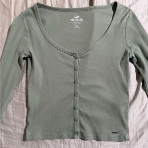 hollister sage green button up long sleeve size xs